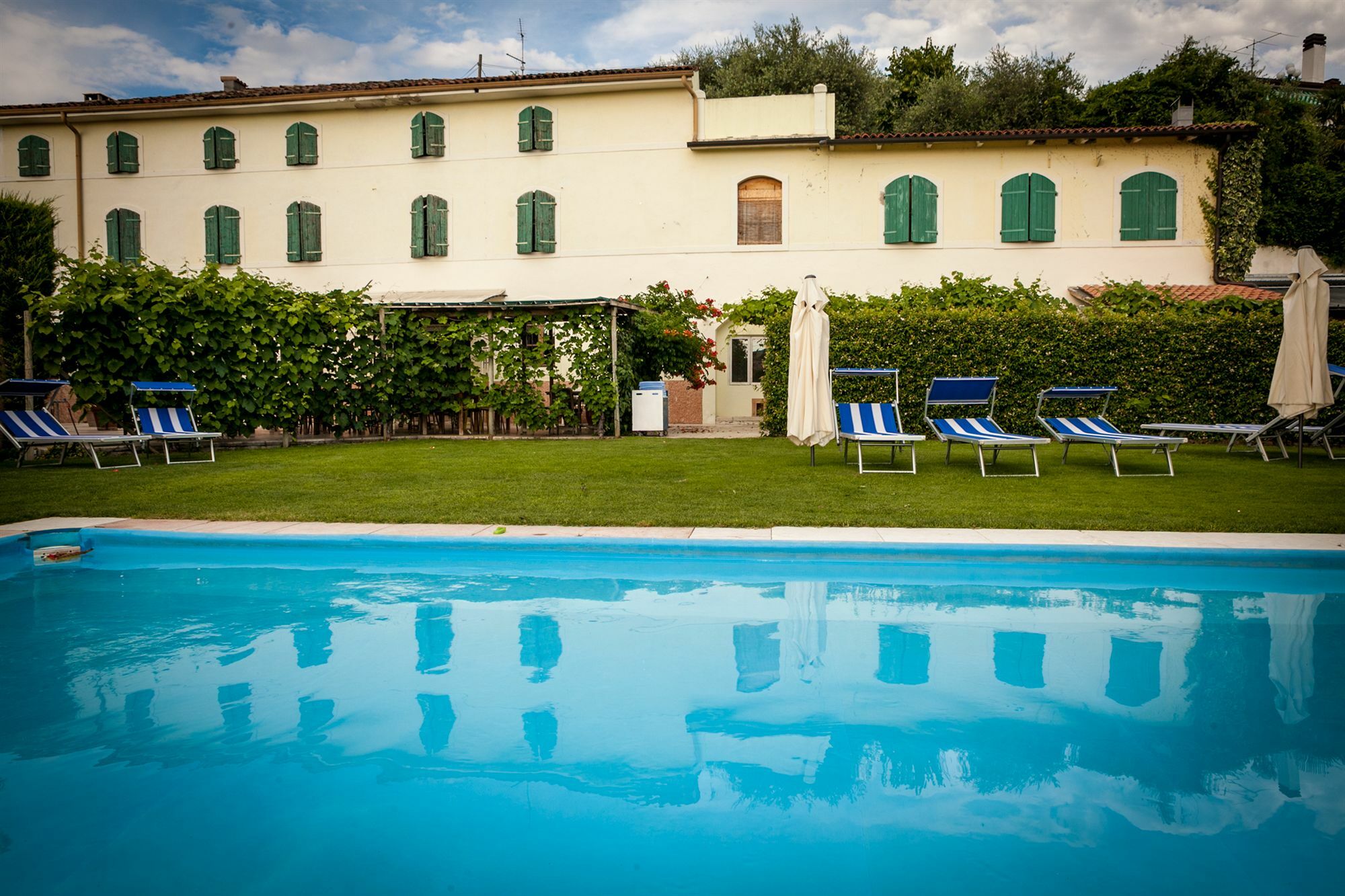 La Tinassara Bed and Breakfast Lazise Buitenkant foto