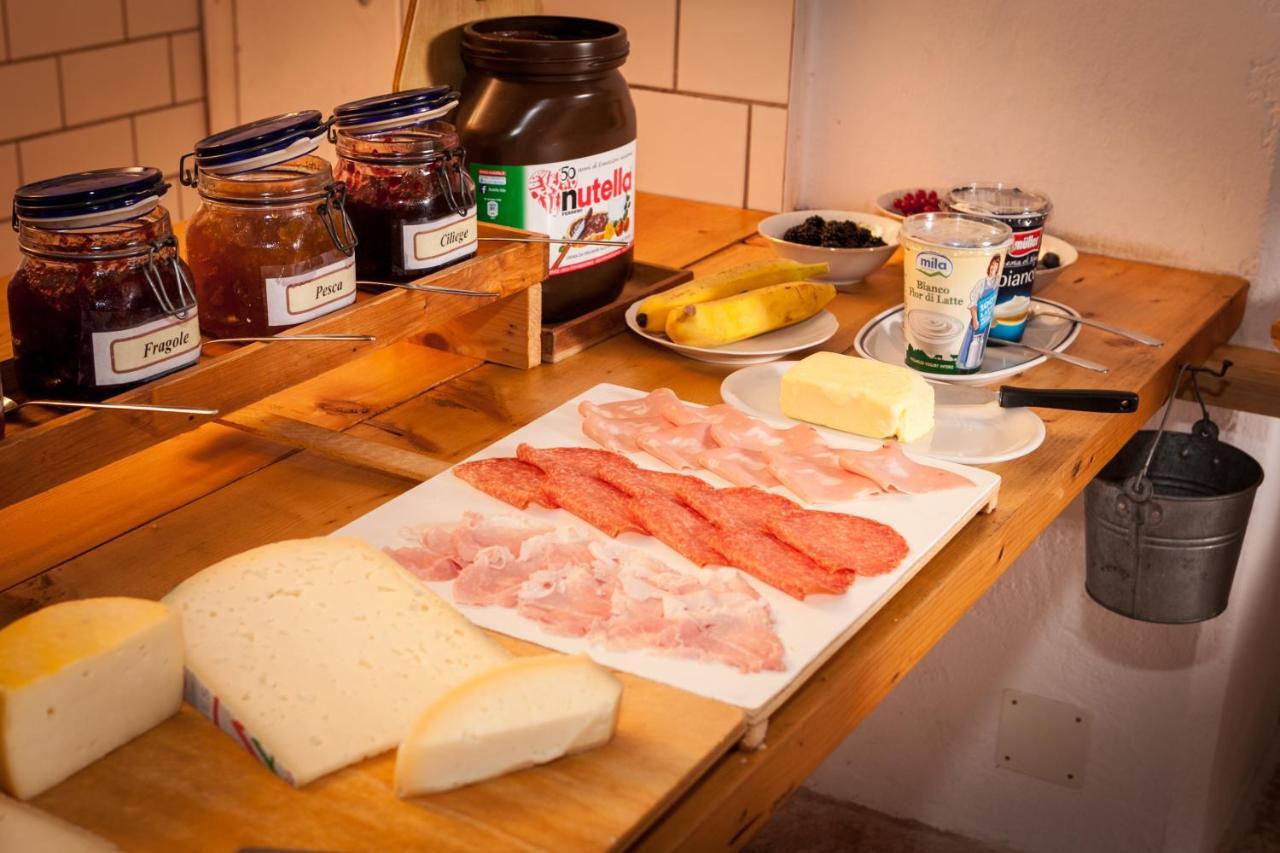 La Tinassara Bed and Breakfast Lazise Buitenkant foto